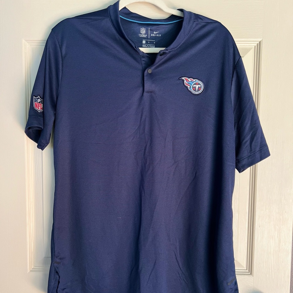 💰⬇️ CLOSET CLEAROUT Men's Navy Blue Nike top TN titans